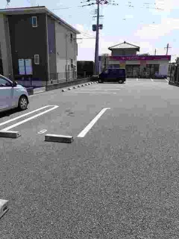 イーストフィールド　Ｃの駐車場