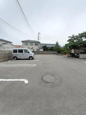ガレットの駐車場