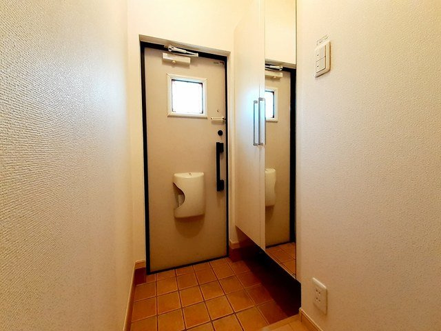 グラシオッソＡの玄関