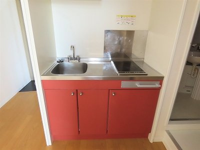 レオパレスソレイユのキッチン|2口の電気コンロまたはIHコンロとなります
