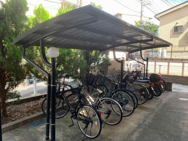 レオパレスフロール市沢のその他|駐輪場です。