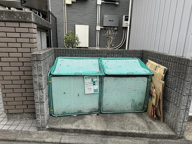 レオパレスリバーサイド晶栄のその他|ゴミ置き場です。