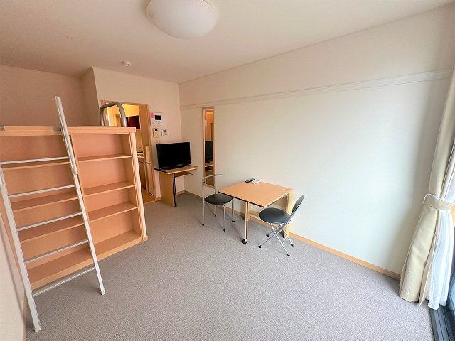 レオパレスリバーサイド晶栄の居間・リビング|2階タイプのお部屋です。