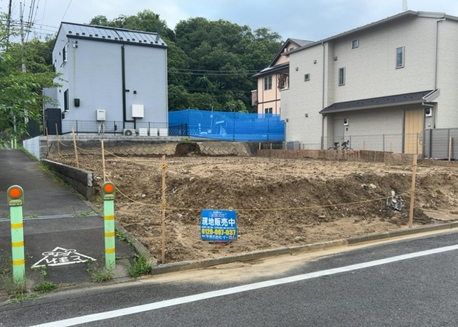 【外観】 | 物件の詳細については、現地を見てわかること以外に、役所や法務局などで調べないとわからないことがあります。そのため、現地に行く場合は、もしこの物件を買ったらどのような生活ができるかをイメージしましょう。