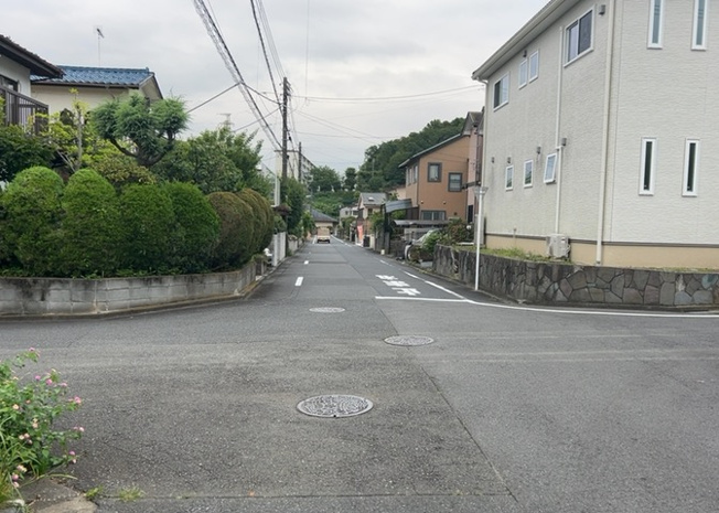 【前面道路含む現地写真】 | ハザードマップは自然災害による被害を予測し、その被害範囲を地図上で表したものです。近年特に災害が多くなっていますので、事前に調査すると安心できます。ハザードマップは国交省のホームページをご覧ください。