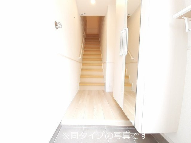 ヒカルサ仁井田の玄関|シンプルで使いやすい玄関です