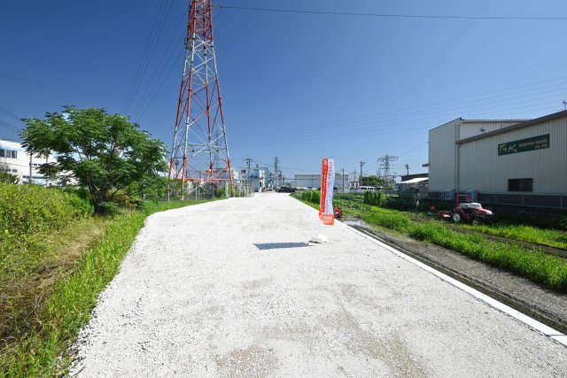 尼崎市田能6丁目建築条件無し土地の外観|敷地奥から道路に向かって撮影した写真です。