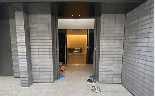 【エントランス】パークアクシス上野グレイスコート 