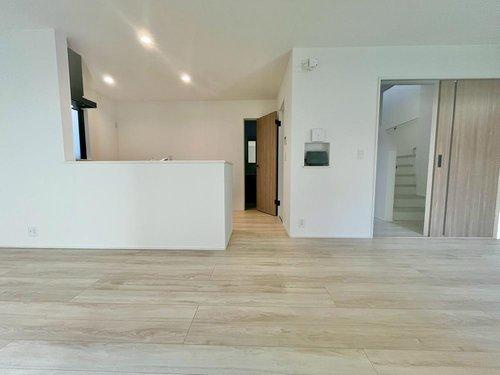 貝塚市脇浜４丁目戸建ての居間・リビング|リビングです