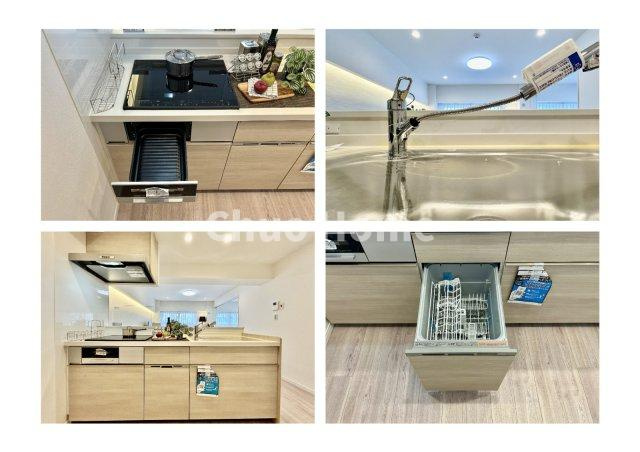 東陽町スカイハイツのキッチン|【システムキッチン】ワイドで収納豊富な使い勝手の良いカウンターキッチンには、食洗器・伸縮タイプのキッチン水栓、IHクッキングヒーター・魚焼きグリルなどの便利な設備が標準完備されています。