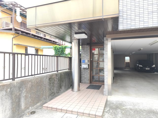 奥戸１丁目倉庫・事務所のエントランス