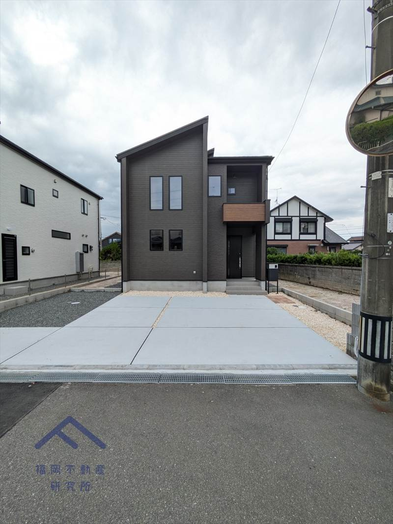 筑紫野市むさしケ丘３丁目２号棟　戸建ての駐車場