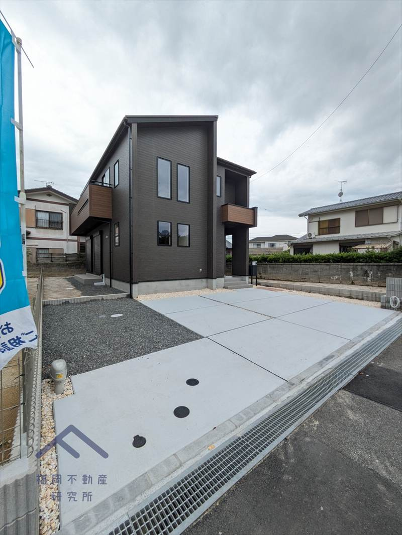 筑紫野市むさしケ丘３丁目２号棟　戸建ての駐車場