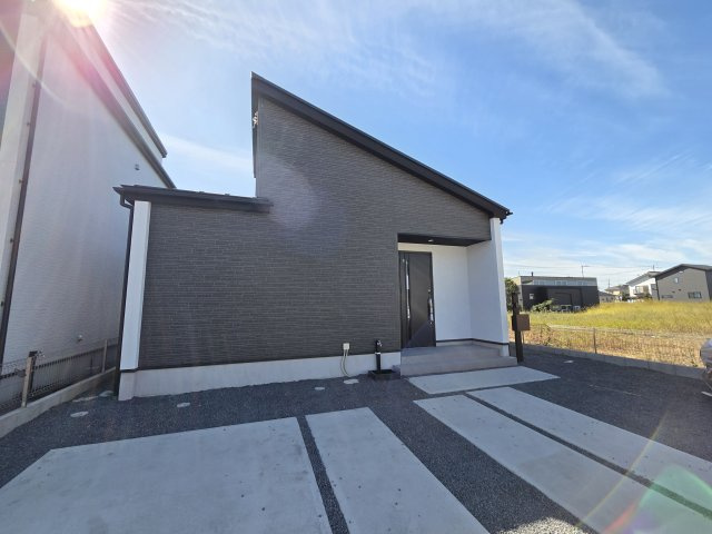 新築　太田市岩松町2期　GRAFARE　１号棟	