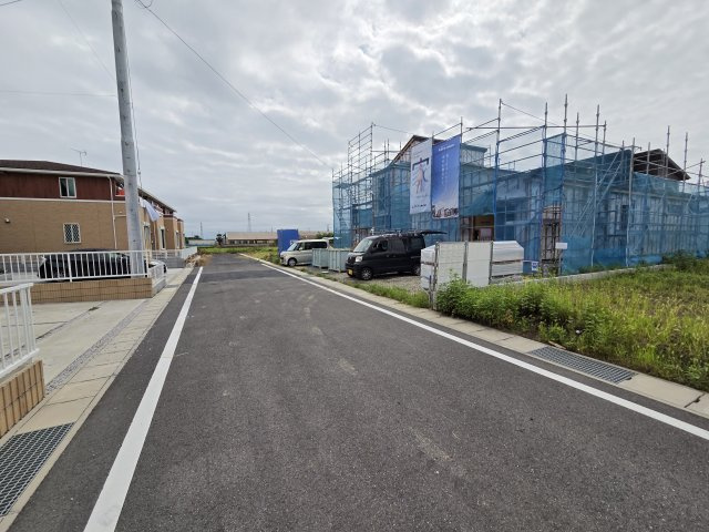 新築　太田市岩松町2期　GRAFARE　１号棟	の前面道路含む現地写真|現地写真　北側接道幅員約6ｍ