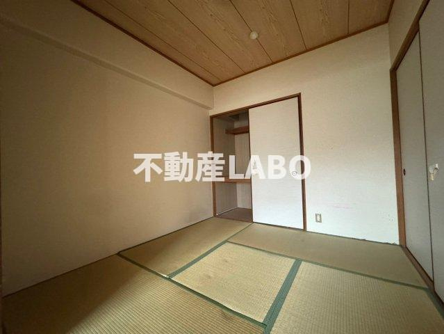 コージーコートの寝室
