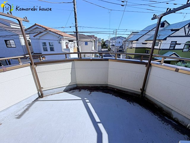 上尾市日の出一丁目　中古戸建てのバルコニー|26.10.1　撮影済み