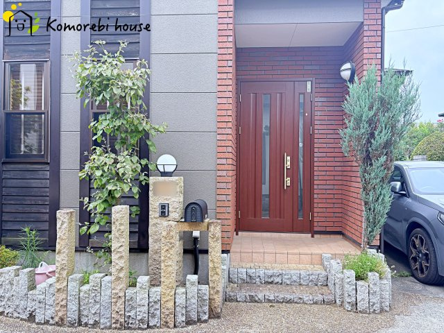 上尾市日の出一丁目　中古戸建ての玄関|26.7.13　撮影済み