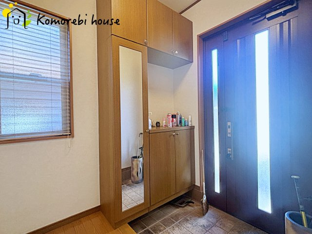 上尾市日の出一丁目　中古戸建ての玄関|26.7.13　撮影済み