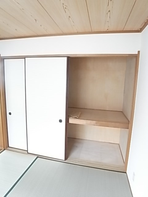 キアラ富松A棟の収納