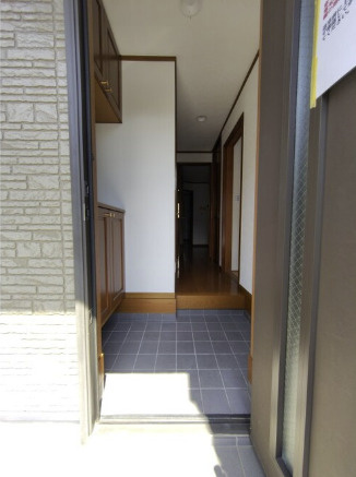 世田谷区桜上水３丁目戸建の玄関