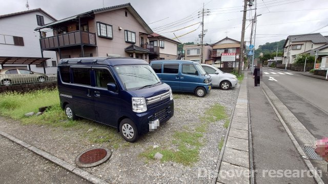 ⑦静岡市駿河区用宗５丁目 売地の前面道路含む現地写真