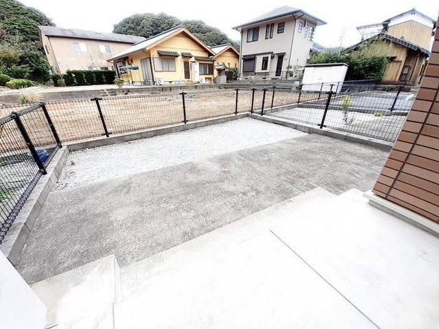【庭】 | フォレステージⅡ | 簡単な家庭菜園も楽しめるお庭です
