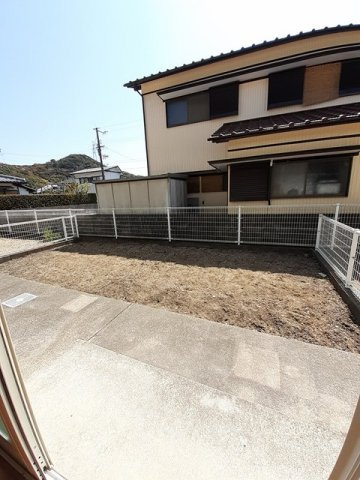 オーブリー鳴門　Ｂの庭|簡単な家庭菜園も楽しめるお庭です