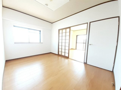 【内装】 | エーデルマンション | 内装は落ち着いています