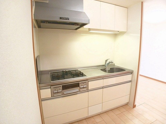 【キッチン】 | ラ・アヴェニール | キッチンでお料理をお楽しみください