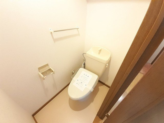 【トイレ】 | アルテール幸神Ⅱ | シンプルで使いやすいトイレです