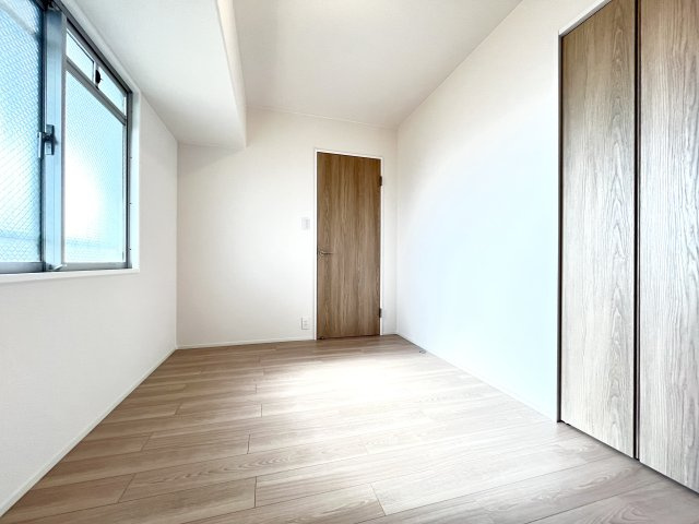ディオ・フェルティ住之江公園の洋室|ゆったりした洋室です