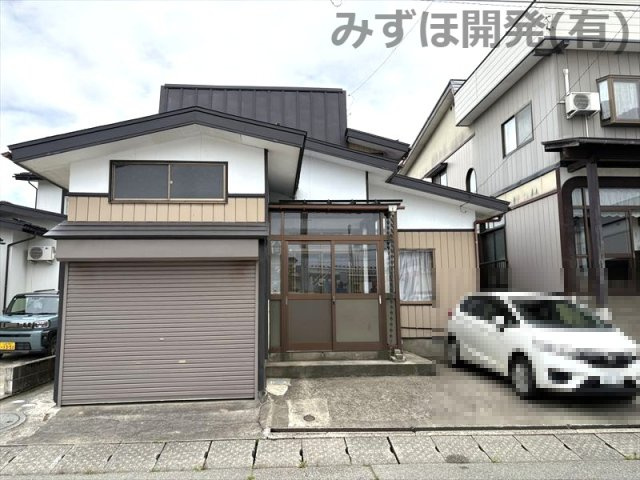 新庄市中道町2-12