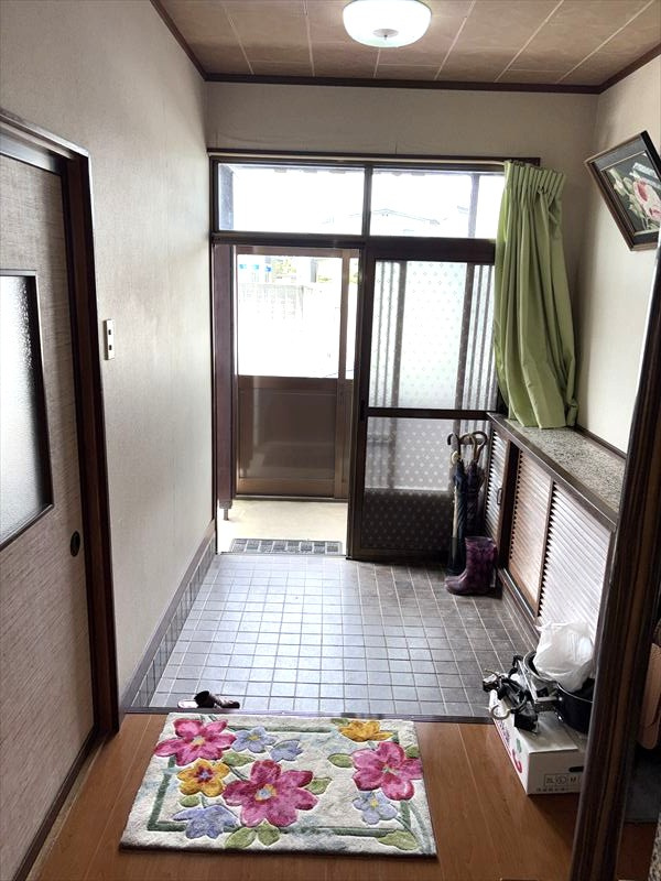 新庄市中道町2-12の玄関|7/5撮影