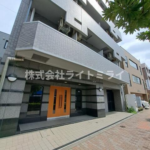 クレアシオン市ヶ谷西のエントランス| 
