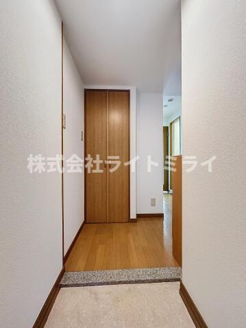 クレアシオン市ヶ谷西の玄関| 