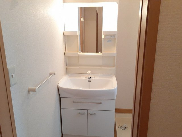 ヴィラ・かたかご　Ⅰの洗面所