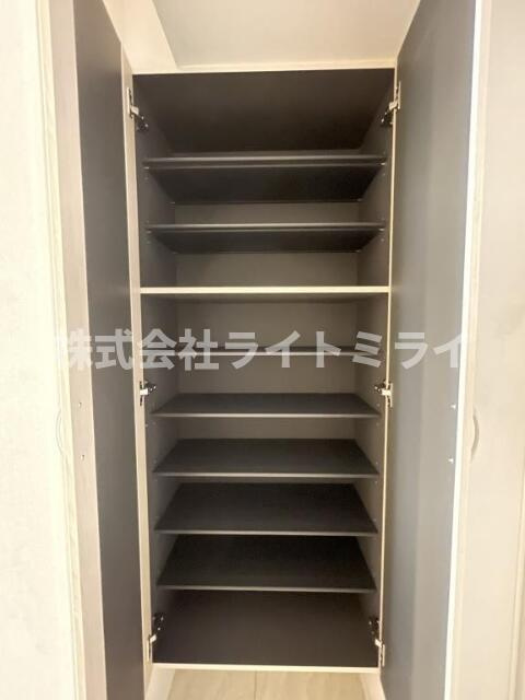 第一辻ビルの収納| 