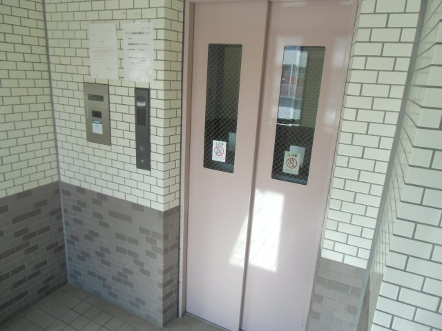 コンフォールドミールのその他共用部分|エレベーター付いてますよ