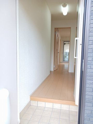 明るい玄関です