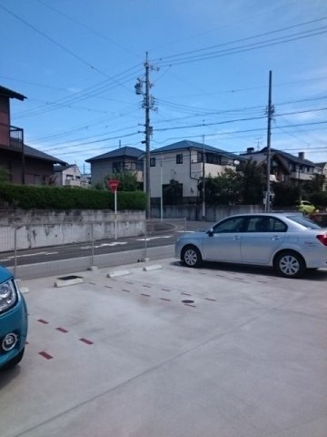 ソレイユ滝の水の駐車場|駐車場完備です