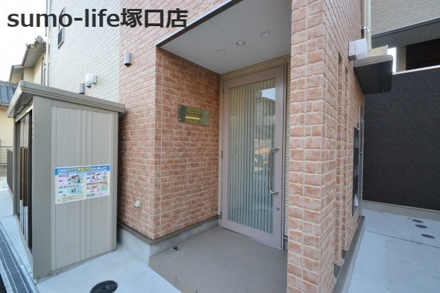エルスタンザ塚口本町のエントランス