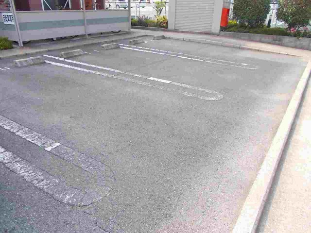 エステ・スールの駐車場