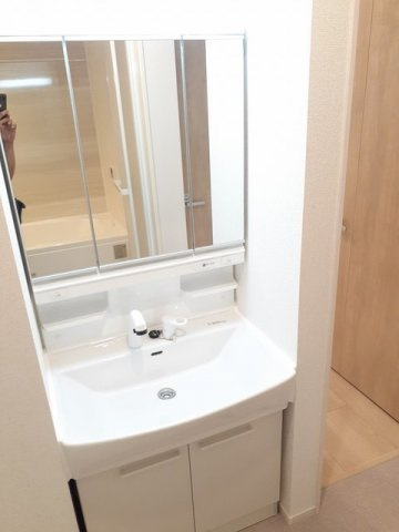 忙しい朝には欠かせない洗面所です
