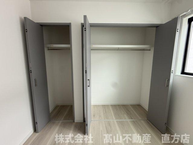 直方市大字感田のアパートの収納