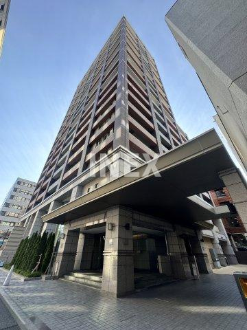 横浜市中区日本大通の賃貸マンションの外観