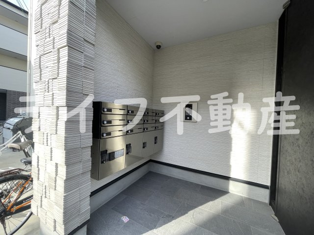 エアルレジデンスⅠのエントランス|建物の内部です