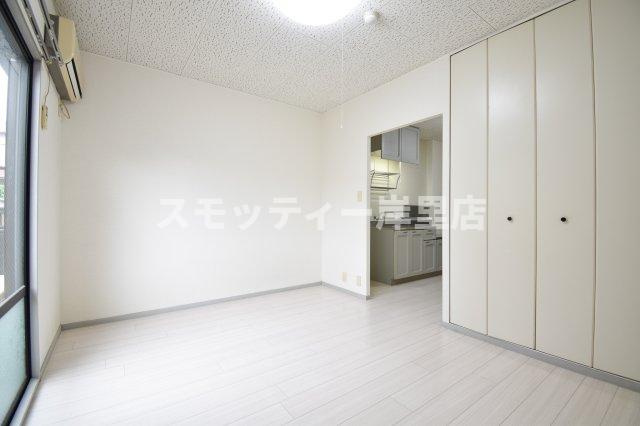 サングリーン住之江の居間・リビング