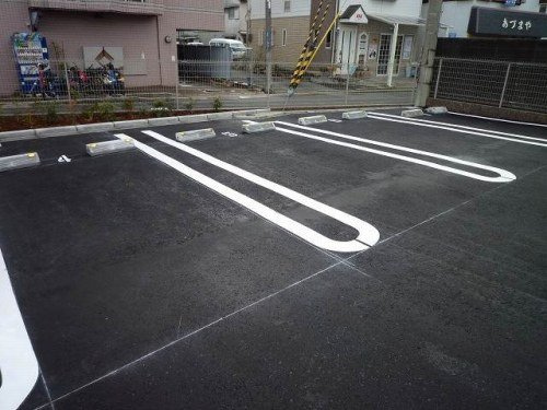 ミッテ舞子の駐車場