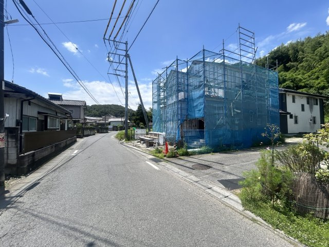 新築　高崎市乗附町　Heartful　Town　A号棟の前面道路含む現地写真|現地写真　北側接道幅員約4ｍ　東側接道幅員約5.2ｍ